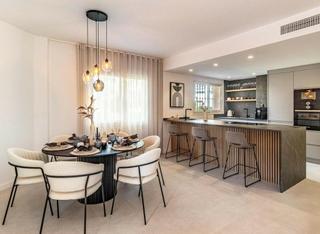 Rent Semi detached house in Puente Romano