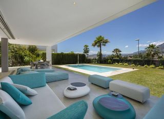 Rent House in Río Real. Lujo