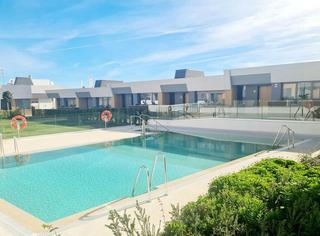 Semi detached house in El Faro de Calaburra - Chaparral