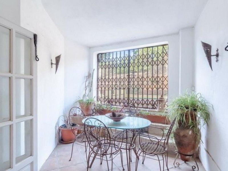 Foto bc3ed7f9-26d3-42e4-82c2-e004070c9317. Rez-de-chaussée avec parking piscine dans Cabopino - Artola Marbella