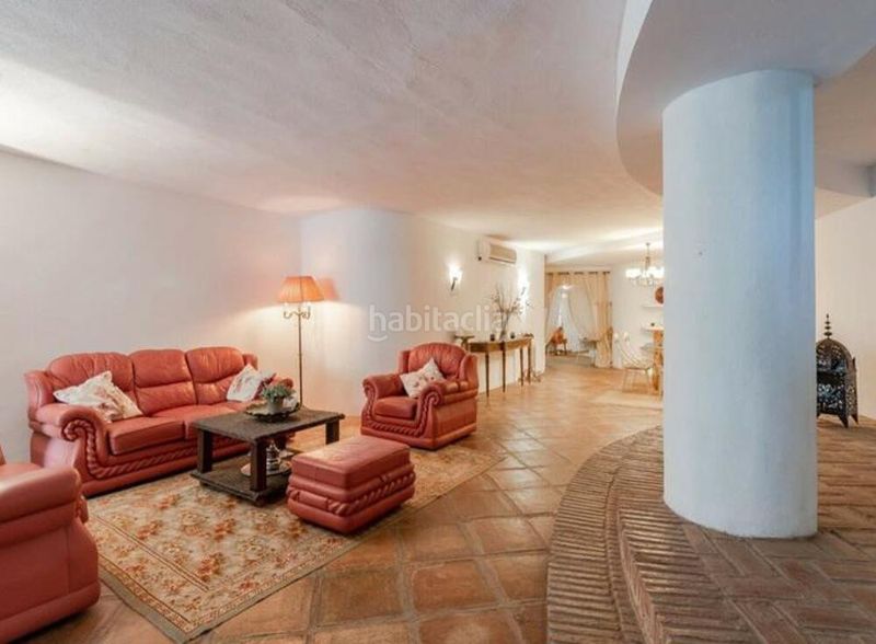 Foto f9f24791-b70d-4f03-9771-a7def34c2659. Rez-de-chaussée avec parking piscine dans Cabopino - Artola Marbella