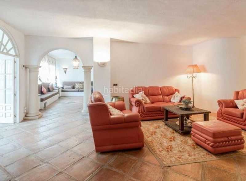 Foto fdbcf70c-a6cf-4942-9608-91ce670422a1. Rez-de-chaussée avec parking piscine dans Cabopino - Artola Marbella