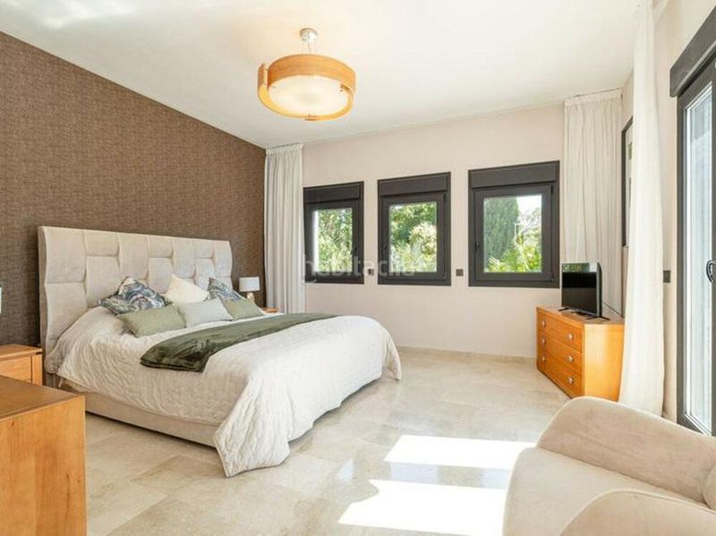 Foto 04dd5105-23be-4342-8231-3a04e541c8f3. Casa amb aparcament piscina a Paraiso - Barronal Estepona