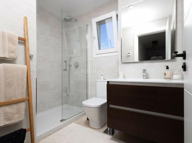 Foto 0d583fd3-d6a2-4f16-a8da-1257f7512356. Casa aparellada amb piscina a Calahonda Mijas