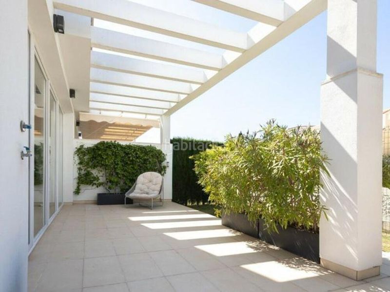 Foto 6601a41c-a369-4cf9-b56a-5c7c3dcb3f0e. Casa aparellada amb piscina a Calahonda Mijas