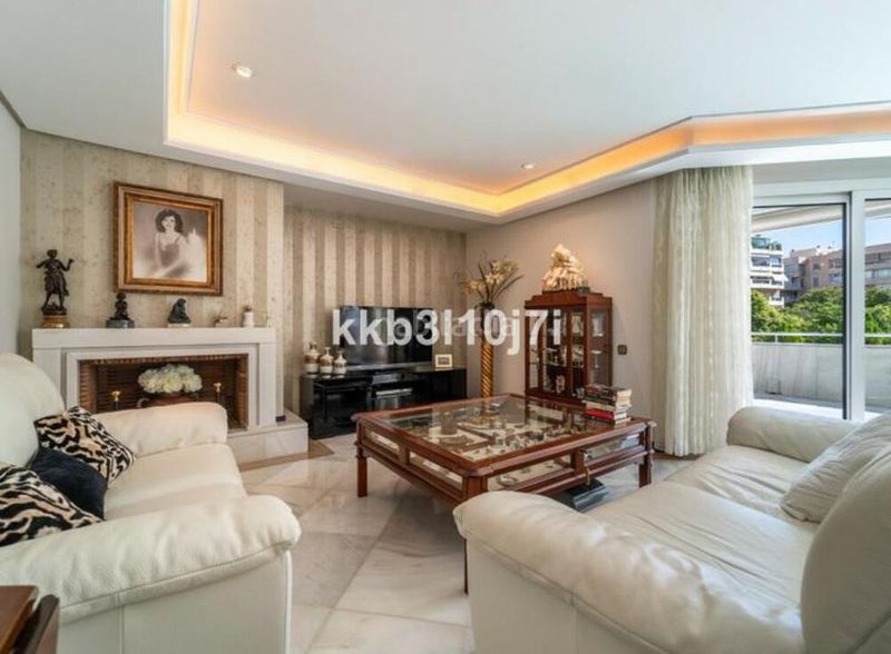 Foto 79d03d89-af0a-459b-8810-ff1337428149. Apartament amb aparcament piscina a Playa de la Fontanilla Marbella