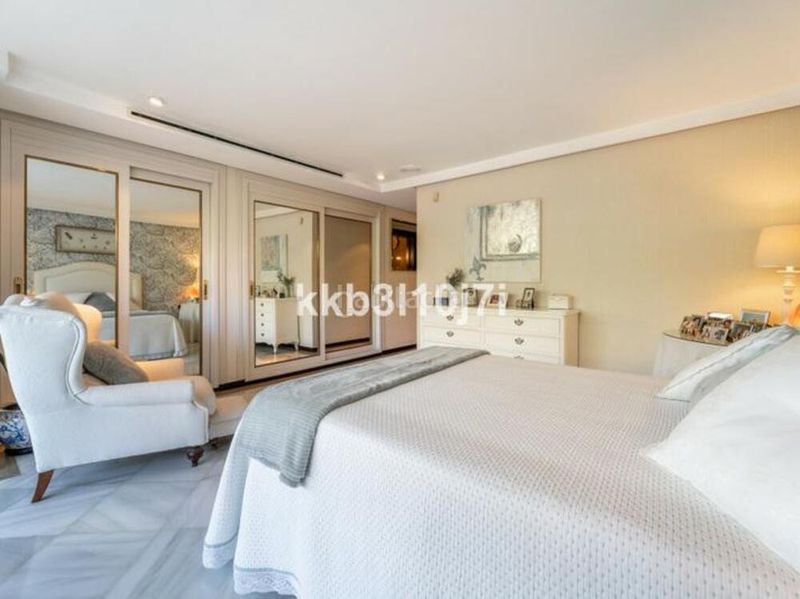 Foto 7e411030-c315-4529-a521-186c931135b9. Apartament amb aparcament piscina a Playa de la Fontanilla Marbella