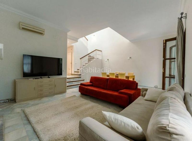 Foto d87f6f93-224e-4429-b9f7-5f97dd2f2c8c. Lloguer casa adossada amb aparcament piscina a Guadalmina Alta Marbella