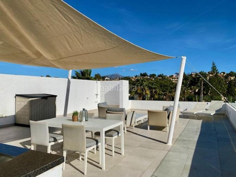 Foto 7b6a0080-8195-4ea3-a8ab-d6d10bcea524. Lloguer casa amb aparcament piscina a Nueva Atalaya Estepona