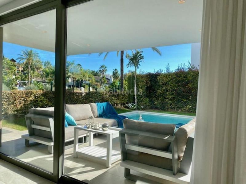 Foto 824a9f00-a889-4e64-b7d2-2674c880955e. Lloguer casa amb aparcament piscina a Nueva Atalaya Estepona