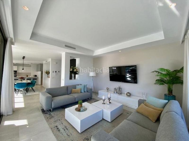 Foto bc653616-bf7e-4077-aae9-3bcdb1968a8a. Lloguer casa amb aparcament piscina a Nueva Atalaya Estepona
