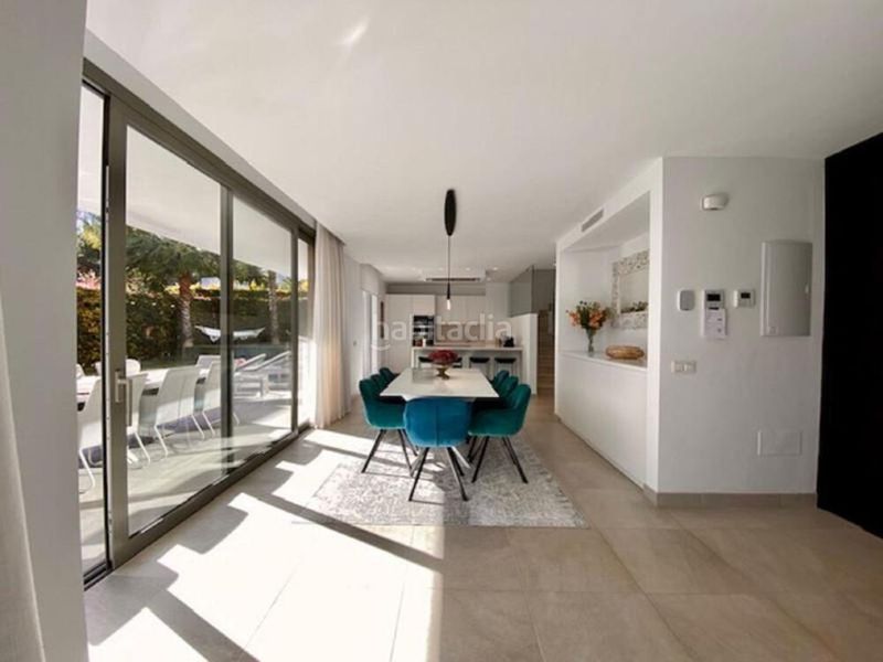 Foto da36af0c-005d-44a1-be1d-94b84e570dd7. Lloguer casa amb aparcament piscina a Nueva Atalaya Estepona
