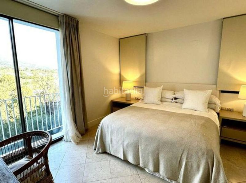 Foto b0fb5607-0b0e-4b76-835a-053f567679a9. Lloguer casa amb aparcament piscina a Puente Romano Marbella