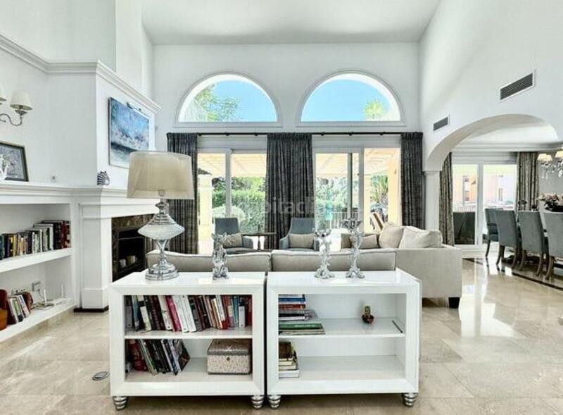 Foto ed4a2da9-d34c-4881-8870-856df375c56a. Location maison avec chauffage parking piscine dans Marbella