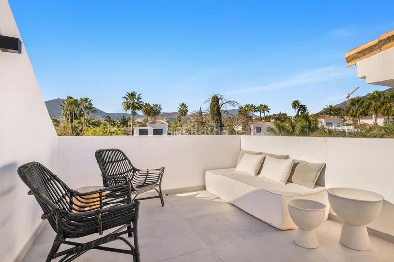 Foto f8b57ff8-dbdf-437c-9ca2-87e42fb84824. Location maison avec chauffage parking piscine dans Marbella