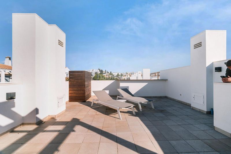 Foto f818a1c5-84b6-458f-ad2b-a85365400845. Lloguer casa adossada amb aparcament piscina a Calahonda Mijas