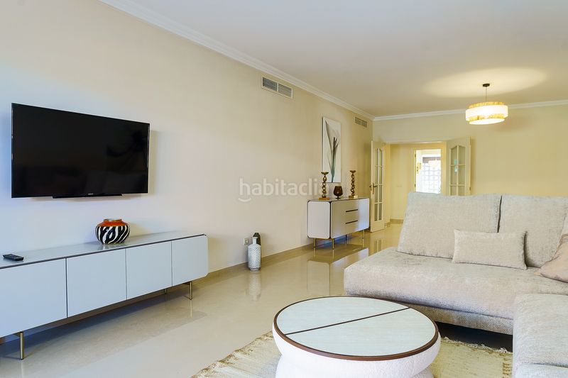 Foto b96973b5-b500-4356-bff3-a5c2968aa510. Planta baixa a isabel de valois 2 a Puerto Banús Marbella