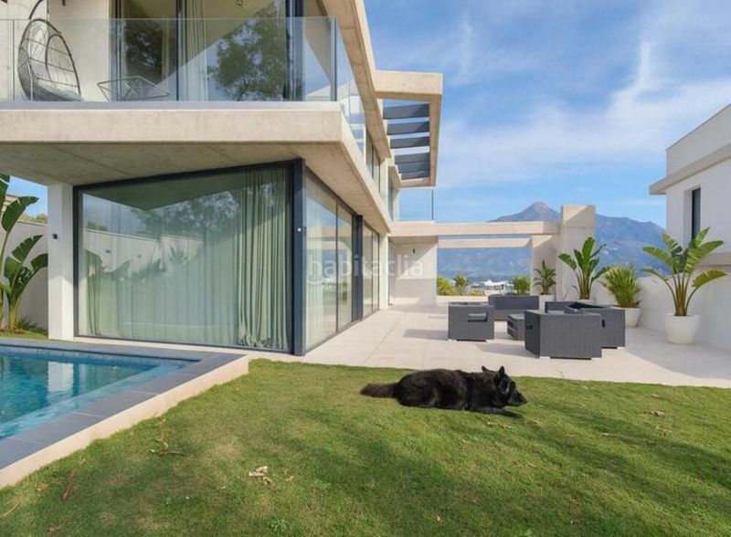 Foto fdaa803a-c352-4fe5-87a7-9066991efa24. Location maison avec parking piscine dans Nueva Andalucía centro Marbella