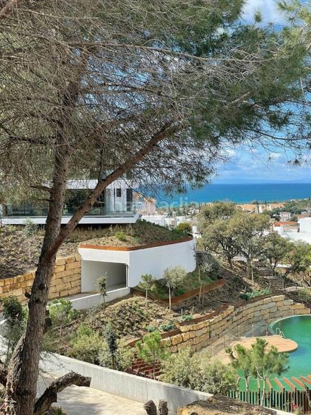 Foto 2f8fb8e5-56c1-49fc-94c2-9263f48eed7b. Àtic amb calefacció aparcament piscina a Cabopino - Artola Marbella