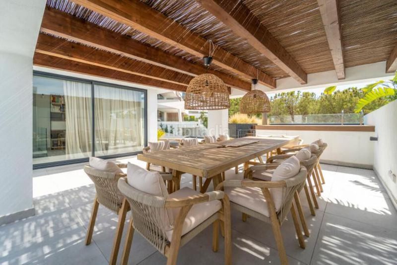 Foto eb51aaf7-6ece-4508-bc96-0e4989683043. Àtic amb calefacció aparcament piscina a Cabopino - Artola Marbella