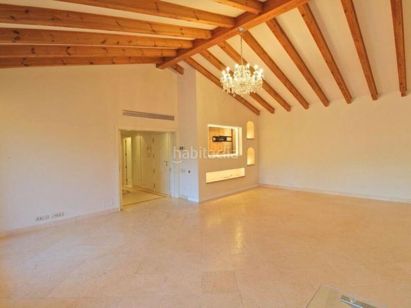 Foto 19b8cadf-6c46-451a-9398-e47f3eb045c6. Àtic amb aparcament piscina a Casasola Estepona