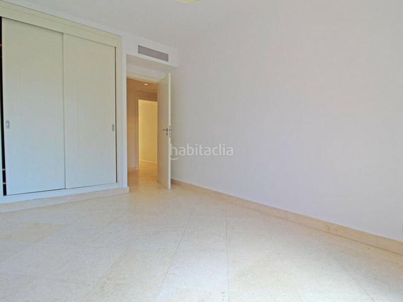 Foto 9faa4189-d28f-42da-86fc-c91d8c5b6999. Àtic amb aparcament piscina a Casasola Estepona