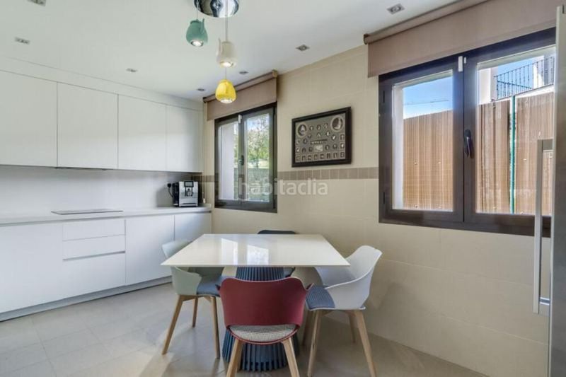 Foto a9906d51-f251-436b-b8e1-98abba5beb68. Casa aparellada amb aparcament a Valle Romano Golf Estepona
