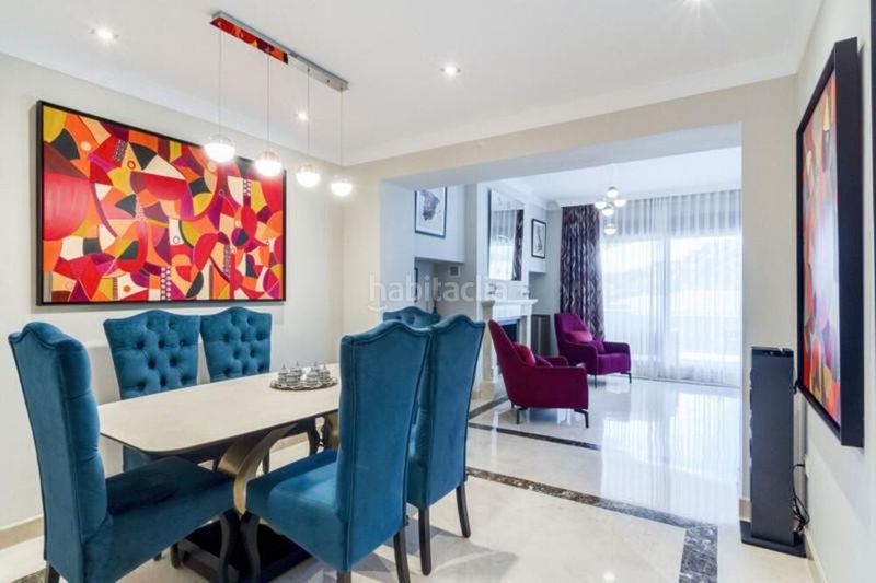 Foto adf89642-aa27-4b4a-8a2c-2eb2c1766d43. Casa aparellada amb aparcament a Valle Romano Golf Estepona