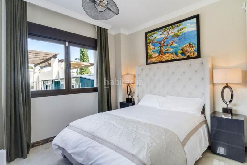 Foto c6228c19-c446-47e2-a138-800aa14f40b5. Casa aparellada amb aparcament a Valle Romano Golf Estepona