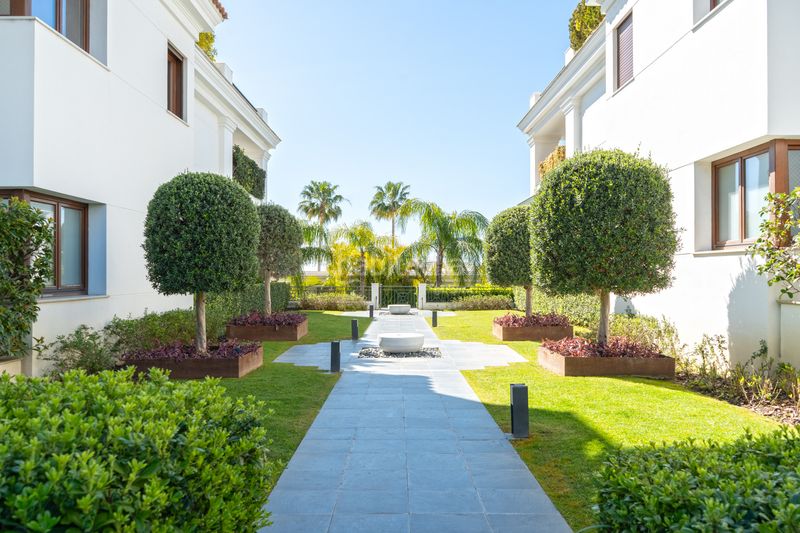 Foto 5f2a8f19-9b85-4c50-b927-d23f1d5f0f07. Planta baja en Seghers Estepona