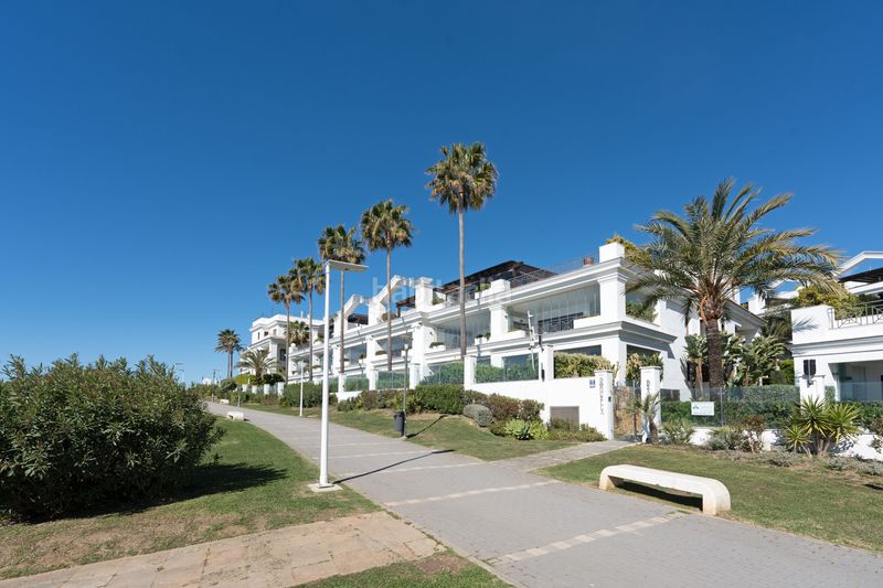 Foto bd1c5639-0221-4357-a729-3fc8ab5b7a9e. Planta baja en Seghers Estepona