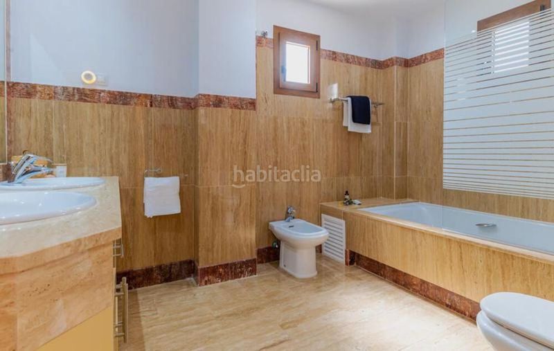 Foto 5f1c04e8-99fe-4f27-8e60-d6060e14cba3. Affitto casa con riscaldamento parcheggio piscina in Mijas