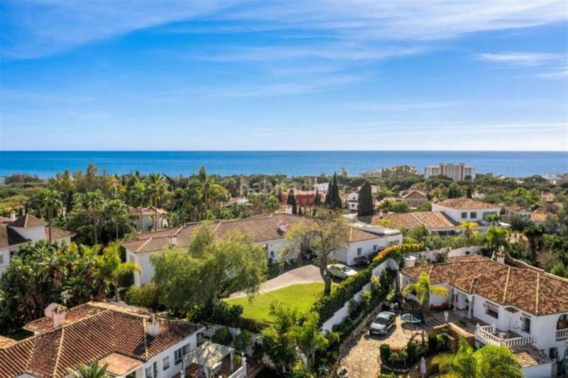 Foto 267231e8-0b70-4604-8da5-eee288d23dd7. Lloguer casa amb aparcament piscina a El Rosario - Ricmar Marbella