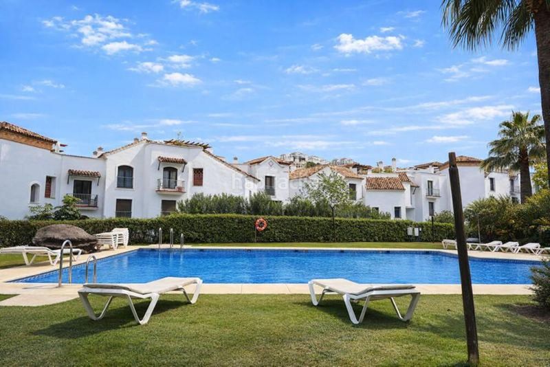Foto 2186630b-1ee2-49c6-bf1d-e2be8425cbc1. Apartament amb calefacció aparcament piscina a los arqueros - puerto del almendro Benahavís