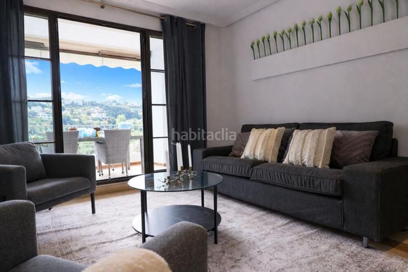 Foto 879f501a-9e0e-42dd-96ef-bea27ea80d54. Apartament amb calefacció aparcament piscina a los arqueros - puerto del almendro Benahavís