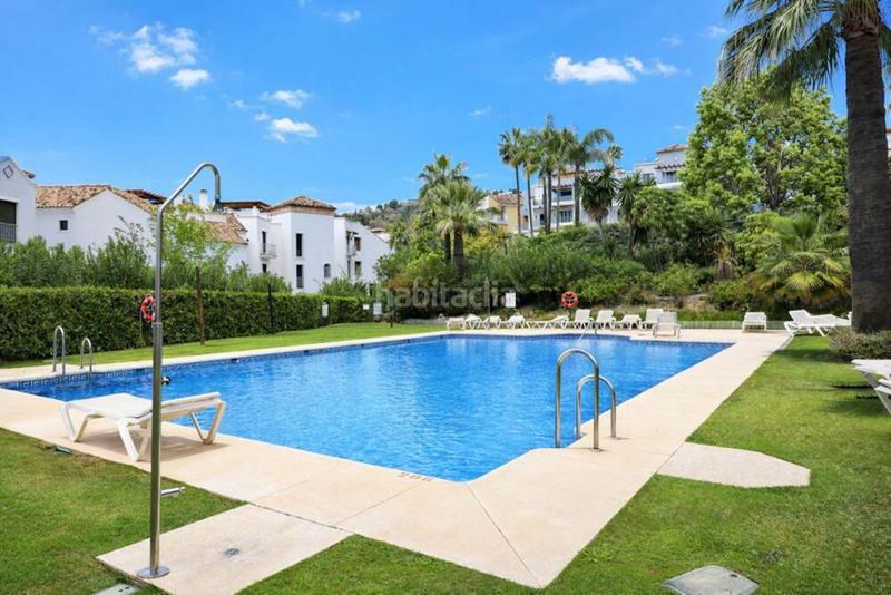 Foto cefa486f-832f-4bc2-bdd8-52342622b82a. Apartament amb calefacció aparcament piscina a los arqueros - puerto del almendro Benahavís