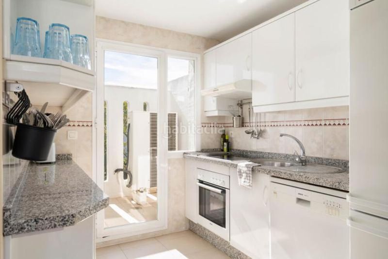 Foto 12dbb1e8-f22e-47b5-b127-3f4dc7deccd4. Àtic amb piscina a Los Naranjos Marbella