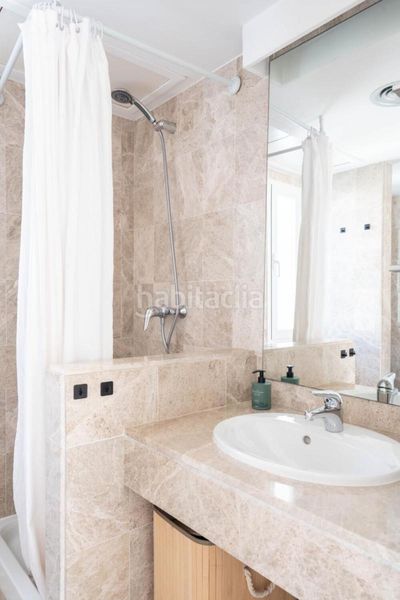 Foto 1ee828d0-2ae2-4f0f-9b02-b3cf3d4dc920. Àtic amb piscina a Los Naranjos Marbella