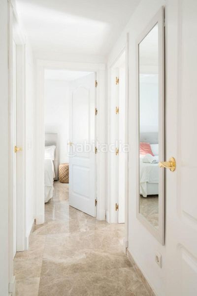 Foto 88892323-efba-4481-83c1-fc84abab2651. Àtic amb piscina a Los Naranjos Marbella