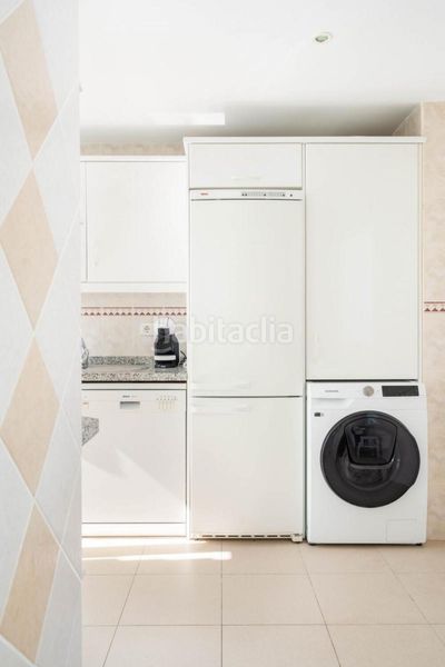 Foto e0d75d31-ac01-4961-9b3a-7421c28f3e82. Àtic amb piscina a Los Naranjos Marbella