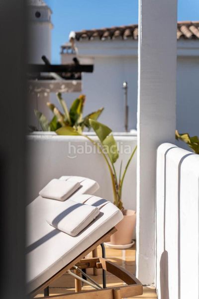 Foto fd6b3096-37ea-4a6b-8a78-d370988bf8c7. Àtic amb piscina a Los Naranjos Marbella