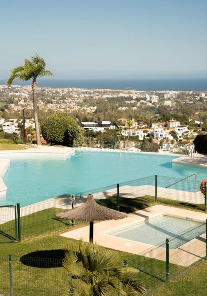 Foto c8164bc3-52d1-4baf-bbac-378d382a9d8b. Planta baixa amb aparcament piscina a Benahavís pueblo Benahavís