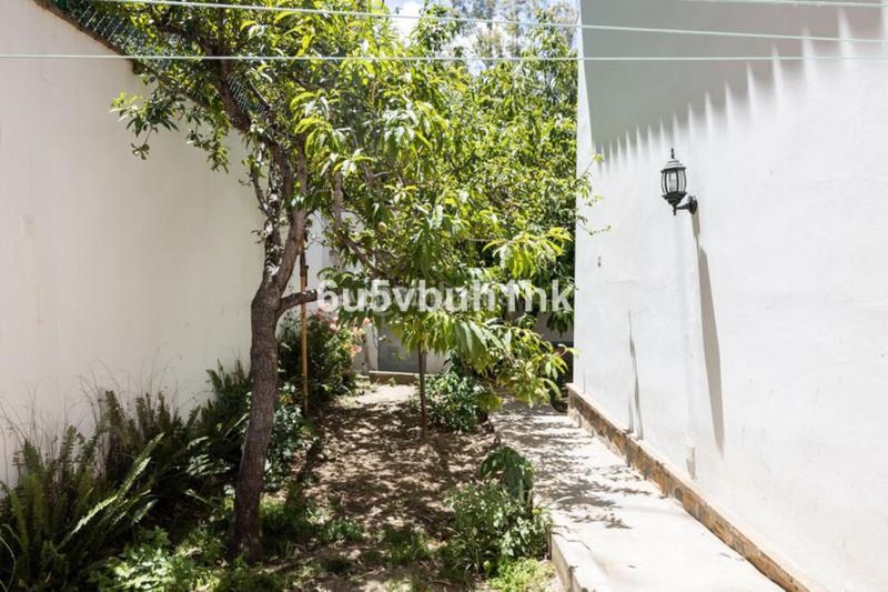 Foto 1c57ab55-7935-43e6-9603-aa81f0744e5c. Casa adossada amb aparcament a San Pedro de Alcántara Pueblo Marbella