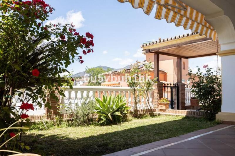 Foto 329427c4-5d3a-441b-9dcb-bf6408f1536b. Casa adossada amb aparcament a San Pedro de Alcántara Pueblo Marbella