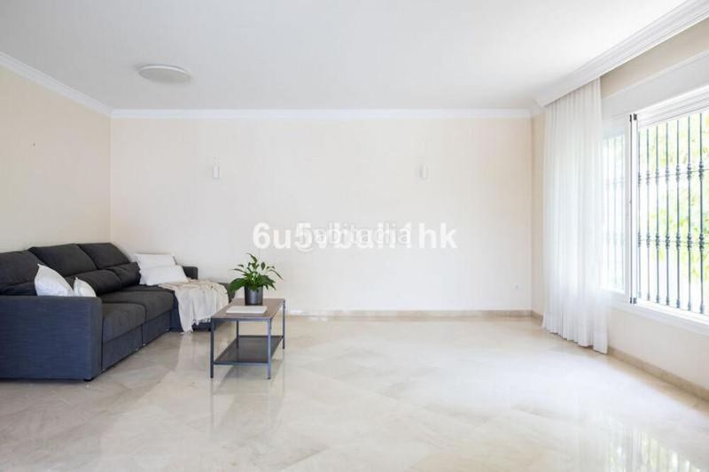 Foto 42b52704-81ba-45ed-a839-a7d6936b92a1. Casa adossada amb aparcament a San Pedro de Alcántara Pueblo Marbella