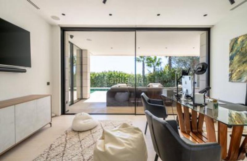 Foto 39a3a250-b860-48bf-a143-05d95b161427. Lloguer casa amb aparcament piscina a lomas de Marbella club Marbella