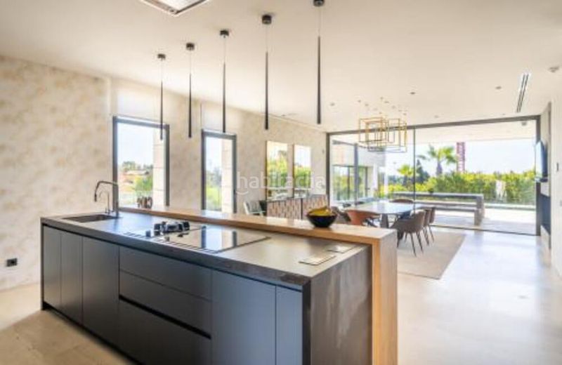 Foto 5fe801d6-0cb8-46b3-9d9d-52d644513a17. Lloguer casa amb aparcament piscina a lomas de Marbella club Marbella