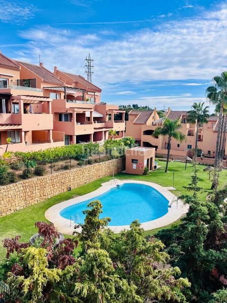 Foto 9b094ede-4366-4a85-a7c6-8c9cb115a33f. Àtic amb aparcament piscina a Santa María Marbella