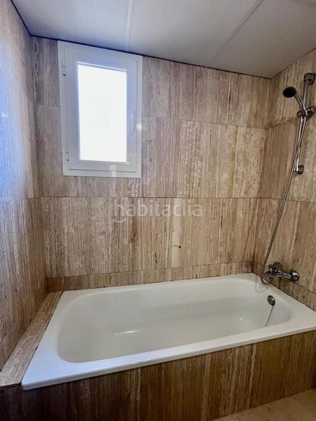 Foto abfa3002-7f44-4415-af7a-cca8f555b531. Àtic amb aparcament piscina a Santa María Marbella