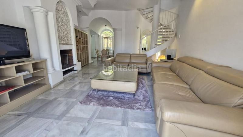 Foto ad66897c-99ee-4f6b-a43c-c901d2786908. Lloguer casa adossada amb aparcament piscina a lomas de Marbella club Marbella